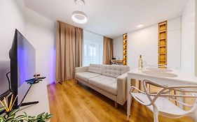 Premium Suite- City Center, Capital Towers, Free Parking